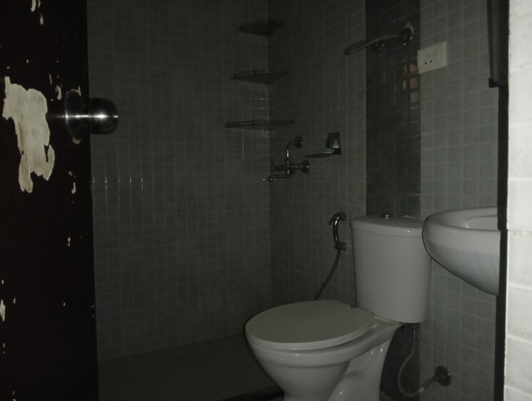 Bathroom, landcraft-golflinks-plaza 2 Bedroom 1135 Sq.Ft. Apartment In Pandav Nagar Ghaziabad 8560131