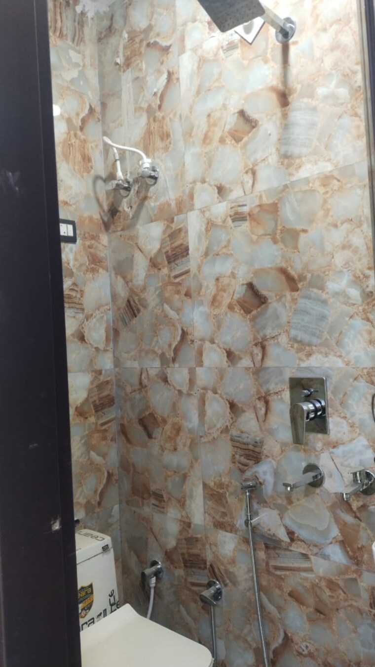 Bathroom, vipin garden 2 Bedroom 450 Sq.Ft. Builder Floor In Vipin Garden Delhi 8560165