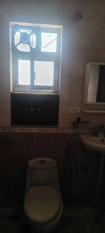 Attached Bathroom in 3 BHK Apartment at Patparganj – for Rent