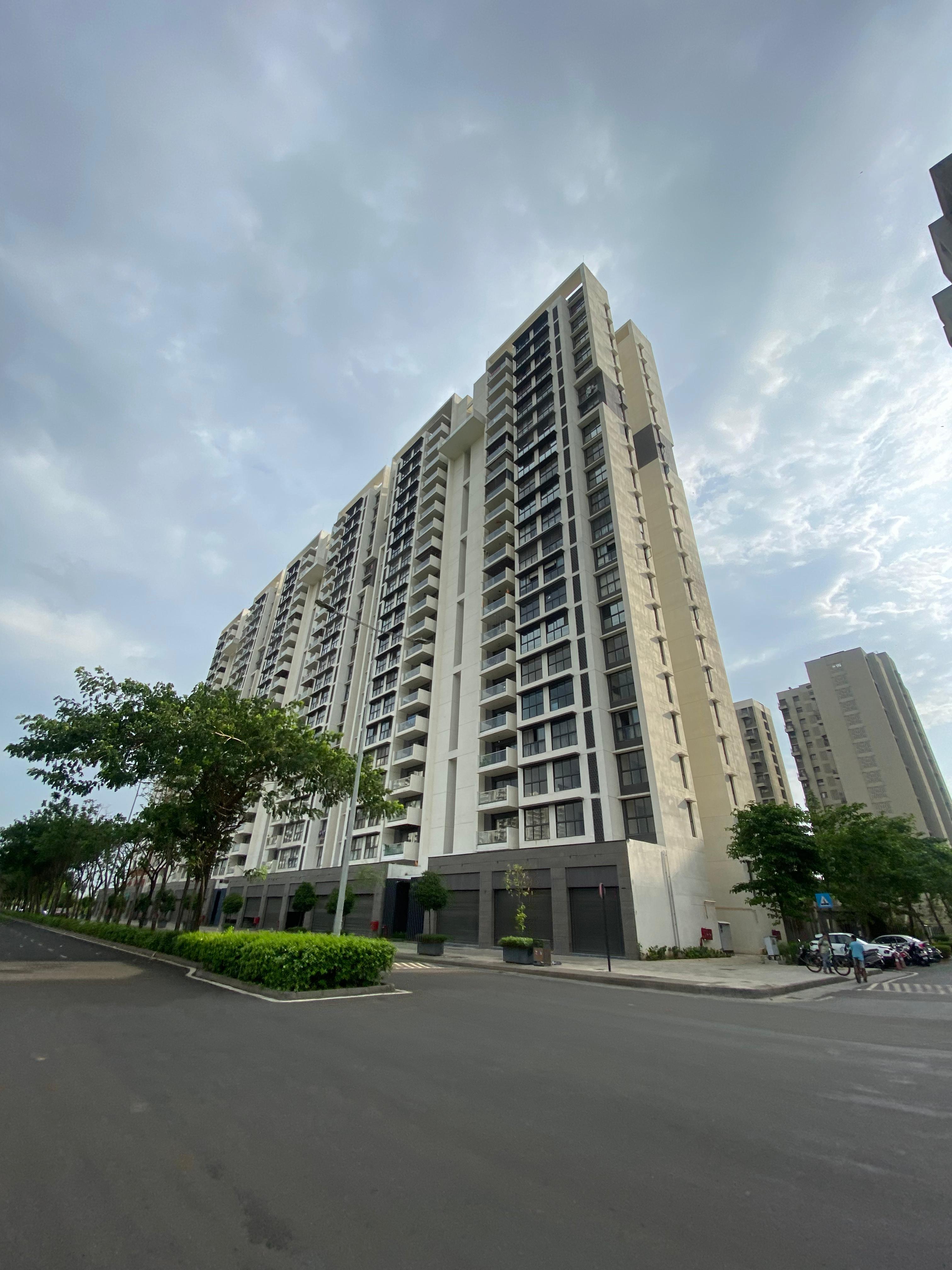 3 BHK + Extra Room Apartment For Rent in Lodha Palava Trinity A To C