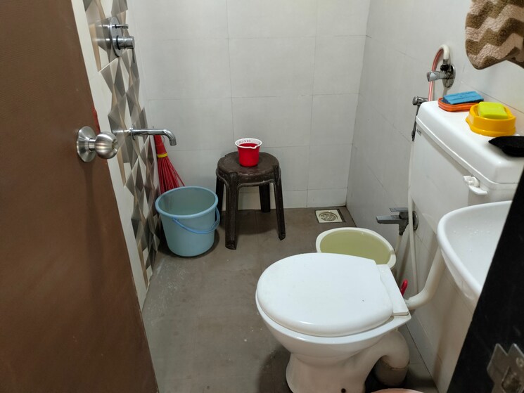 Bathroom, vistas-chs 1 Bedroom 538 Sq.Ft. Apartment In Kavesar Thane 8560371