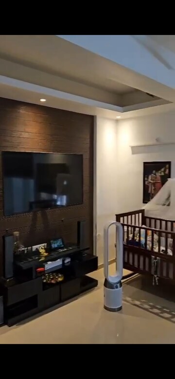 Furnished Amenities in 6 BHK Penthouse at Sector 86 – for Sale