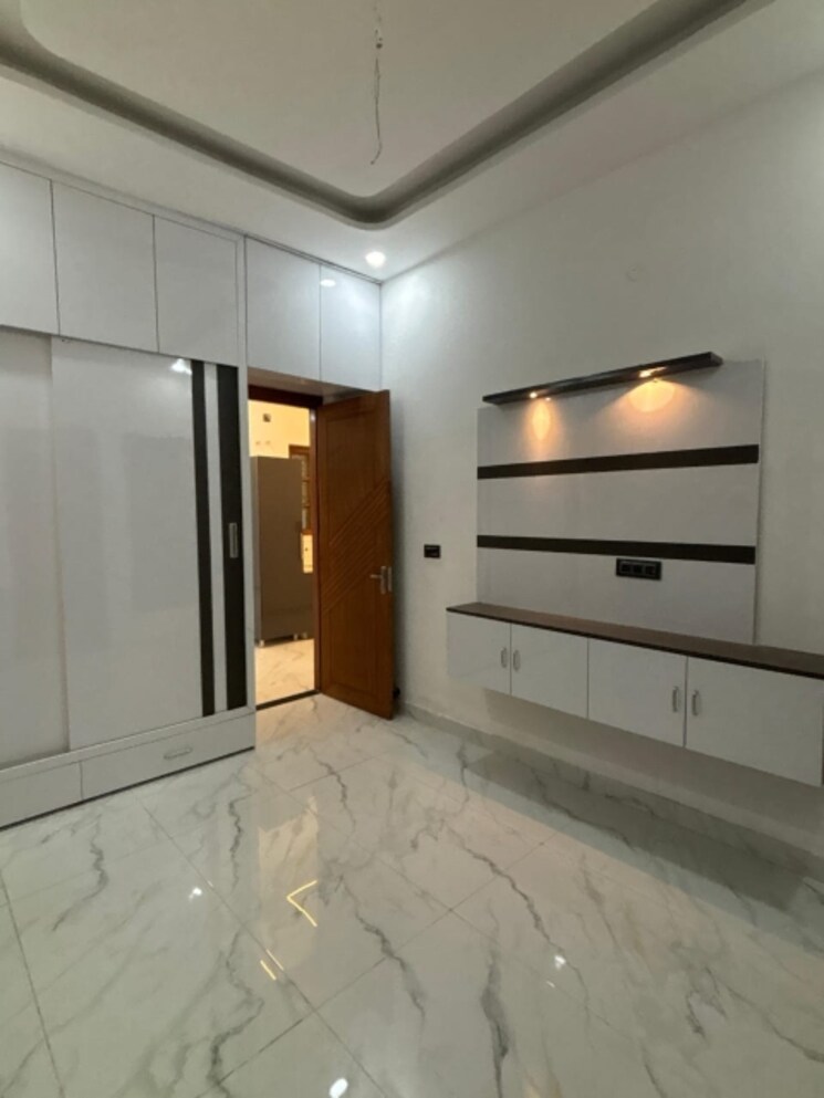 Room, sunny enclave 4 Bedroom 107 Sq.Yd. Independent House In Sunny Enclave Mohali 8560418