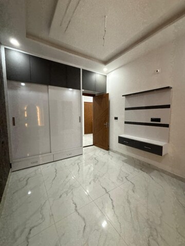Room in 4 BHK Independent House at Sunny Enclave – for Sale