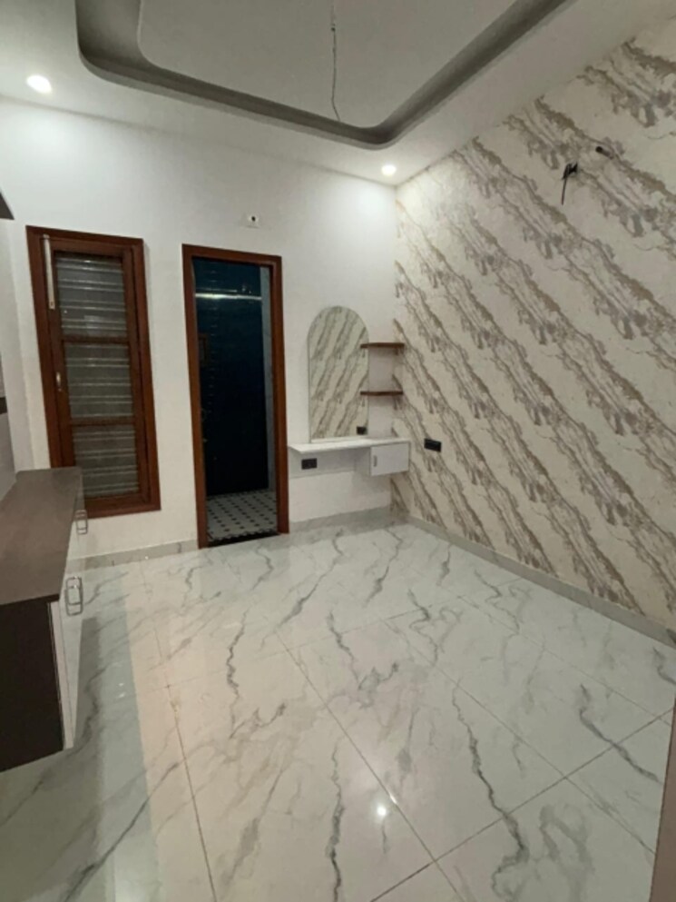 Room, sunny enclave 4 Bedroom 107 Sq.Yd. Independent House In Sunny Enclave Mohali 8560418