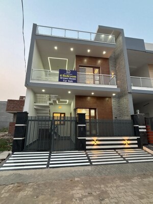 4 BHK Independent House For Sale in Sunny Enclave