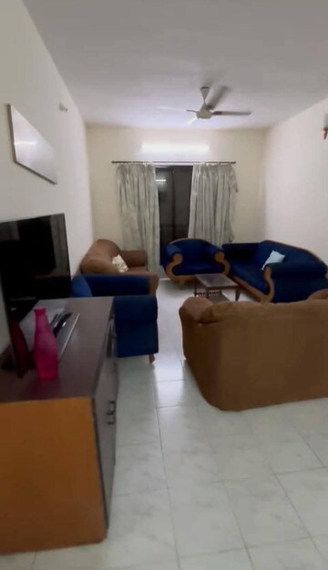 Master Bedroom in 2 BHK Apartment at Eden Garden CHS, Viman Nagar – for Rent