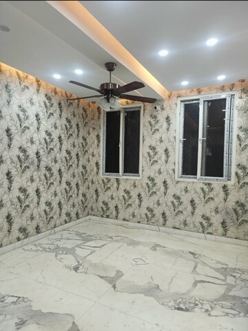 Room in 4 BHK Builder Floor at Malviya Nagar – for Rent