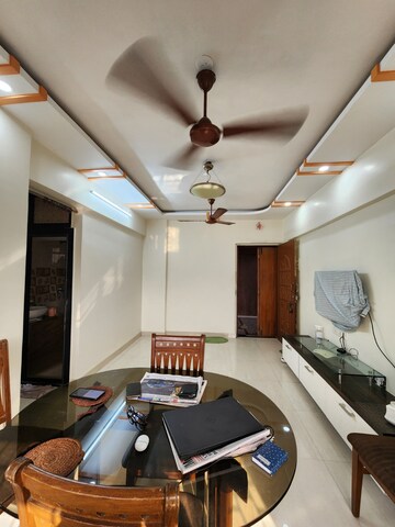 Master Bedroom in 2 BHK Apartment at Anita Nagar Chs, Kandivali East – for Rent