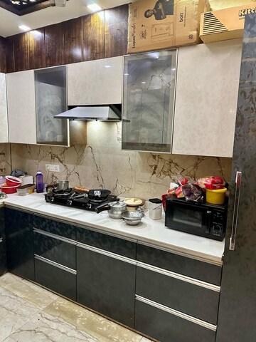 Kitchen in 1.5 BHK Builder Floor at Kohat Enclave – for Rent