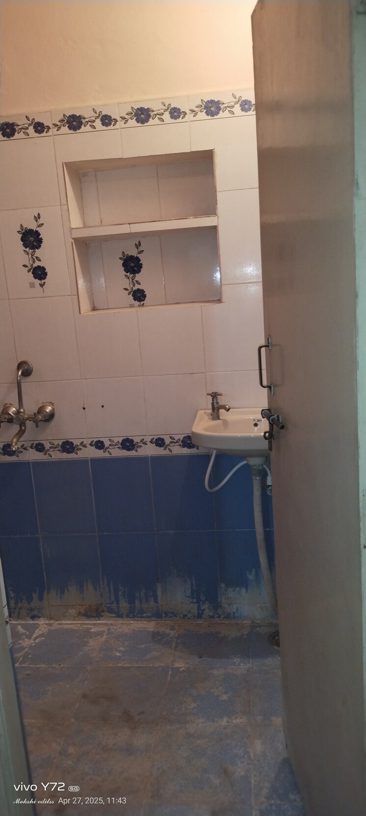 Bathroom, pavani-laxmi-nivas 1 Bedroom 480 Sq.Ft. Independent House In Madhapur Hyderabad 8560483