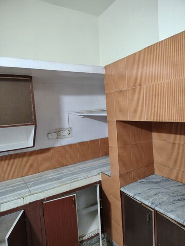 Kitchen in 2 BHK Builder Floor at Sector 15 – for Rent