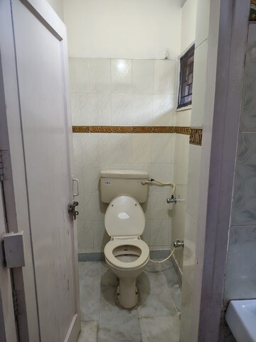 Bathroom in 2 BHK Builder Floor at Sector 15 – for Rent