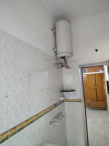 Bathroom in 2 BHK Builder Floor at Sector 15 – for Rent