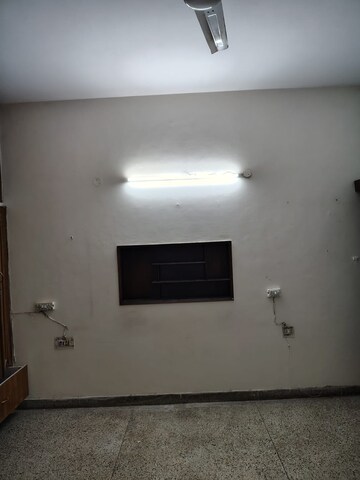 Room in 2 BHK Builder Floor at Sector 15 – for Rent
