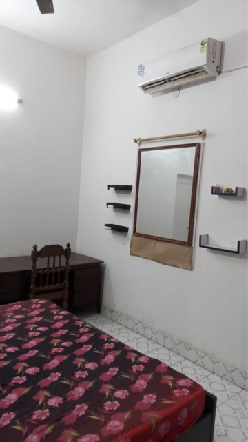 Room in 1 BHK Builder Floor at Greater Kailash Part 3 – for Rent