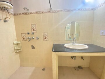 Bathroom in 2 BHK Builder Floor at Sector 22 – for Rent