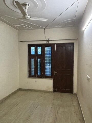 Room in 1 BHK Builder Floor at Palam Vihar Residents Association, Palam Vihar – for Rent