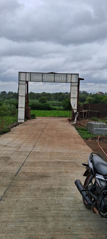 Parking in  Plot at Uruli Kanchan – for Sale