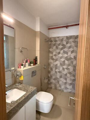 Bathroom in 3 BHK Apartment at Kalpataru Parkcity, Kolshet Road – for Sale