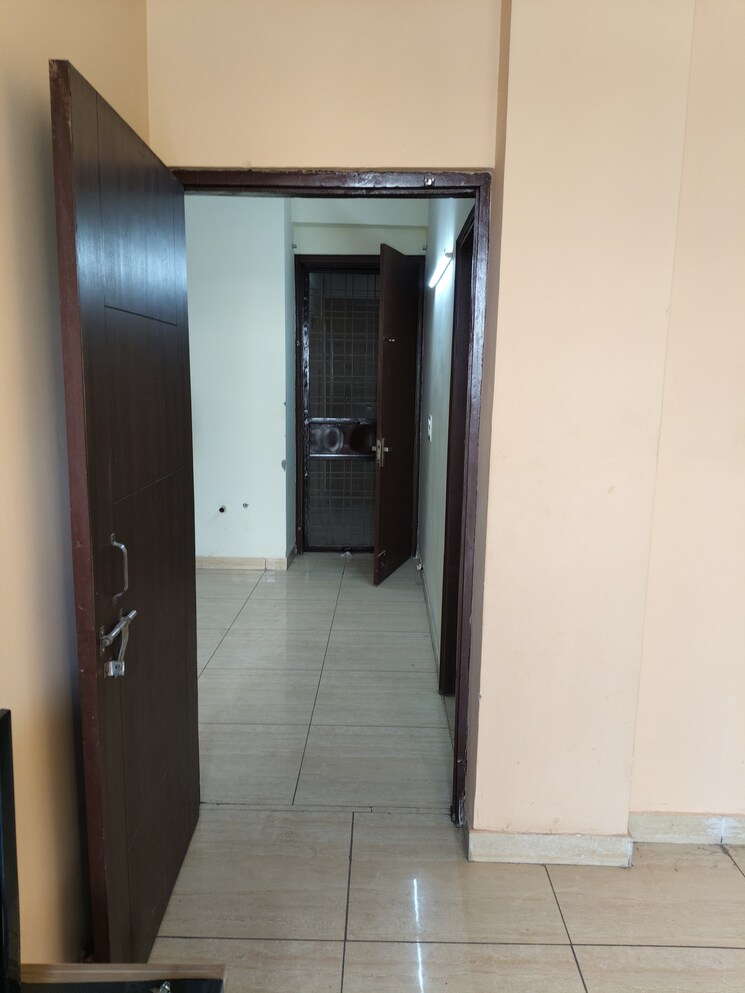 undefined, sector 110 3 Bedroom 900 Sq.Ft. Builder Floor In Sector 110 Gurgaon 8560803