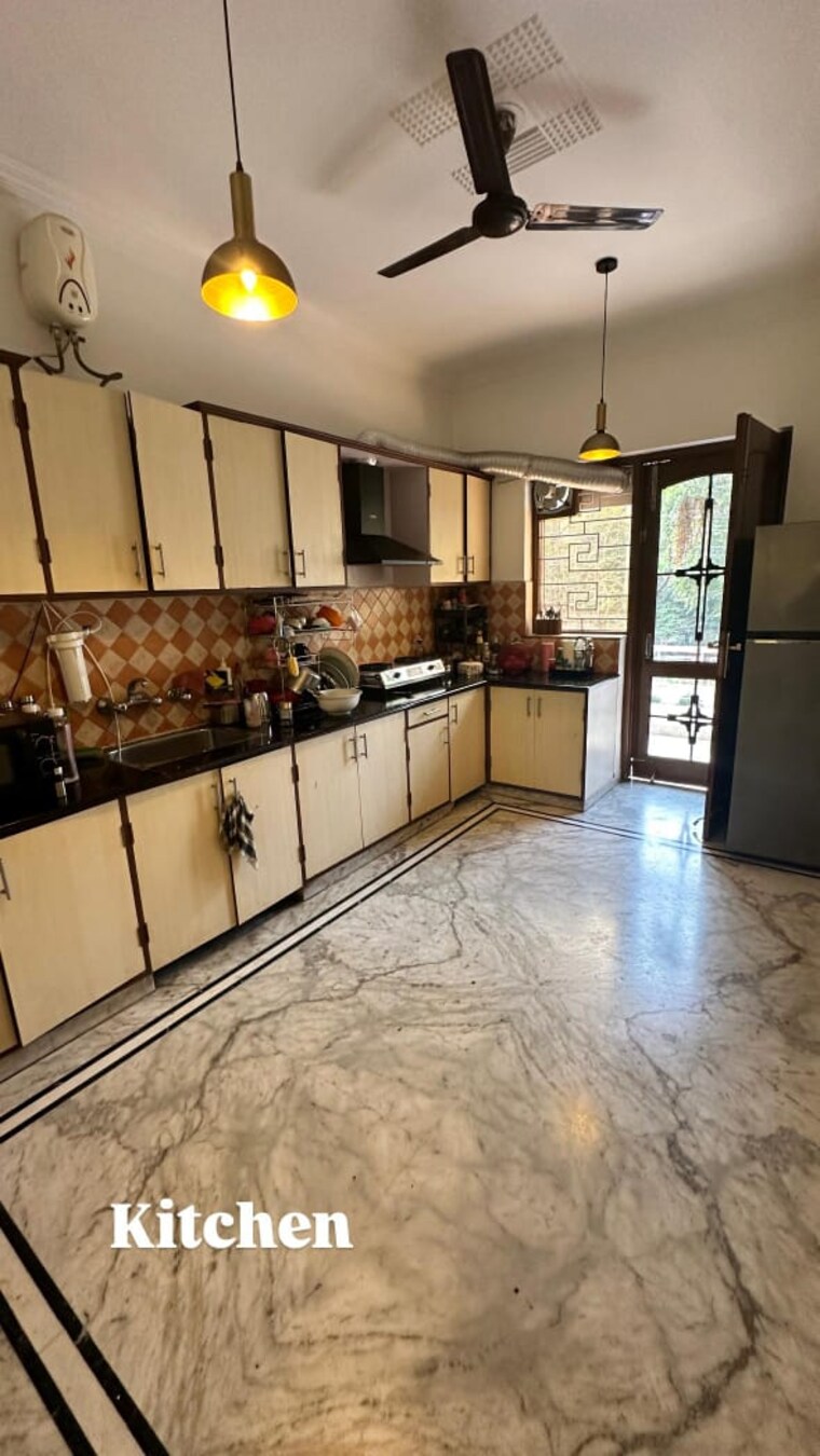 Kitchen, ss-southend-floors 2 Bedroom 1000 Sq.Ft. Builder Floor In South City 2 Gurgaon 8560804