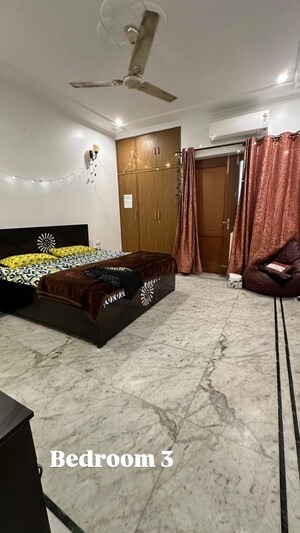Bedroom in 2 BHK Builder Floor at SS Southend Floors, South City 2 – for Sale