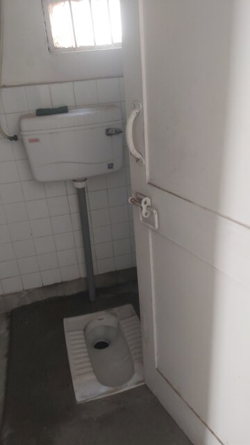 Kitchen in 2.5 BHK Apartment at Mayur Vihar – for Rent