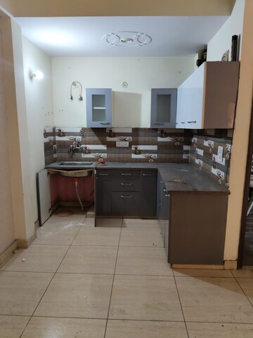Kitchen in 3 BHK Builder Floor at Sector 110 – for Rent
