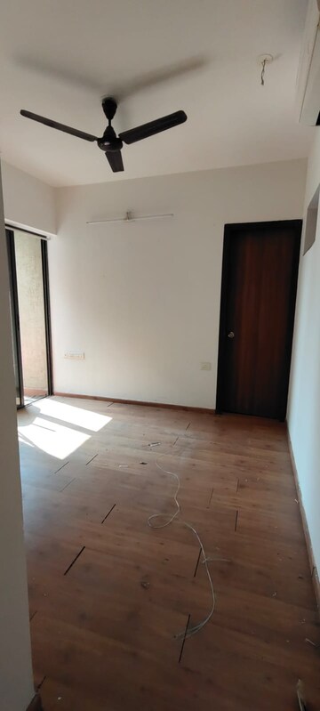 2 BHK Apartment For Sale in Lodha Lakeshore Greens, Dombivli East