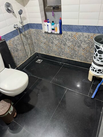 Master Bedroom in 2 BHK Builder Floor at SS 100, Sector 49 – for Rent