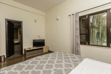 Bedroom in 4 BHK Villa at Prestige Oasis, Rajanukunte – for Sale