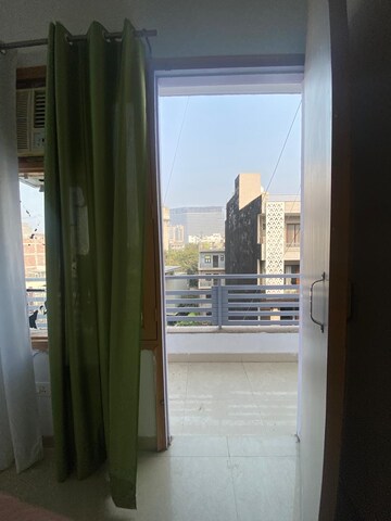 Building Lobby in 1 BHK Builder Floor at Sector 43 – for Rent