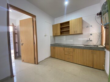 Kitchen in 1 BHK Builder Floor at Sector 43 – for Rent