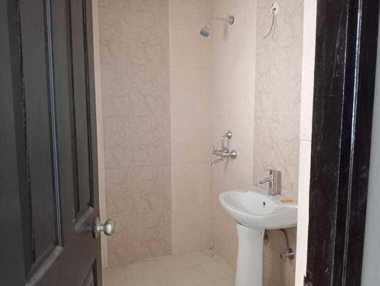 Bathroom, divine-meadows 2 Bedroom 1436 Sq.Ft. Apartment In Sector 108 Noida 8561134