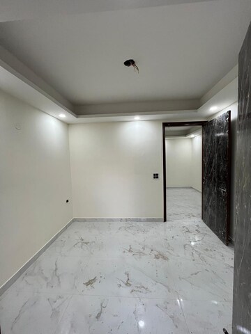 Room in 1 BHK Builder Floor at Saket – for Rent