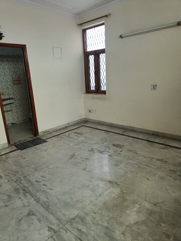 1 BHK Builder Floor For Rent in RWA Apartments Sector 40, Sector 40