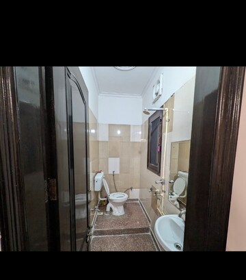 Bathroom in 3 BHK Builder Floor at RWA Residential Society Sector 46, Sector 46 – for Rent