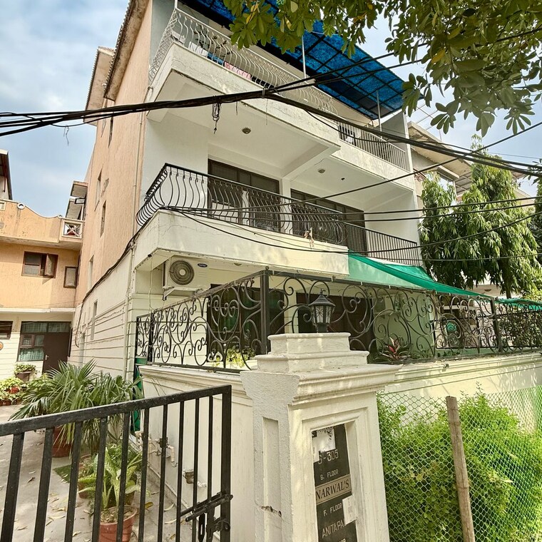Exterior View, uppal-southend 3 Bedroom 311 Sq.Yd. Builder Floor In Sector 49 Gurgaon 8561312