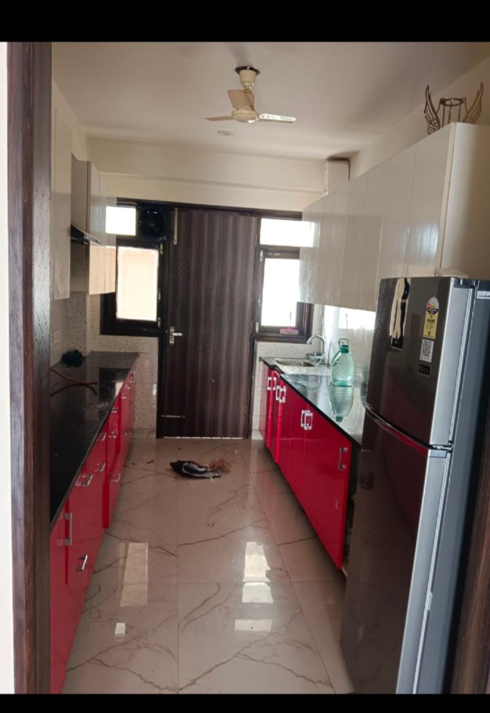 2 BHK Builder Floor For Rent in SAS Tower