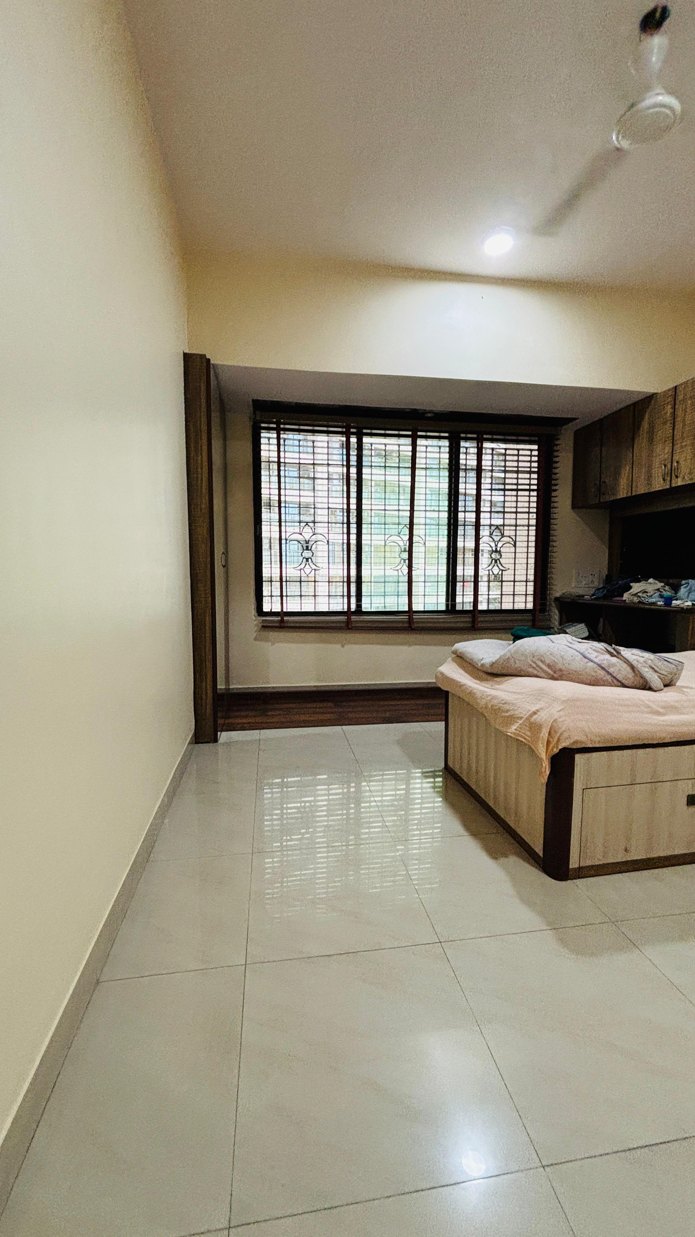 2 BHK 900 Sq.Ft. Apartment in Sundew CHS