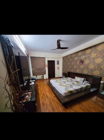 Kitchen in 2 BHK Builder Floor at Milan CGHS, Sector 39 – for Rent
