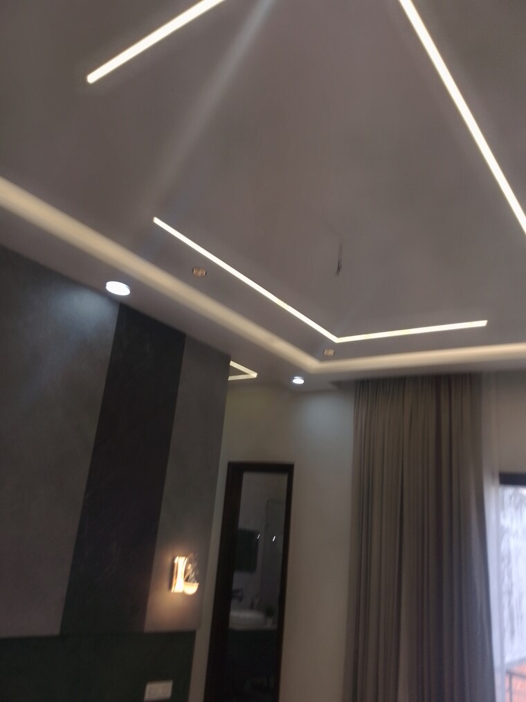 Room, sector 125 5 Bedroom 430 Sq.Yd. Independent House In Sector 125 Mohali 8561452