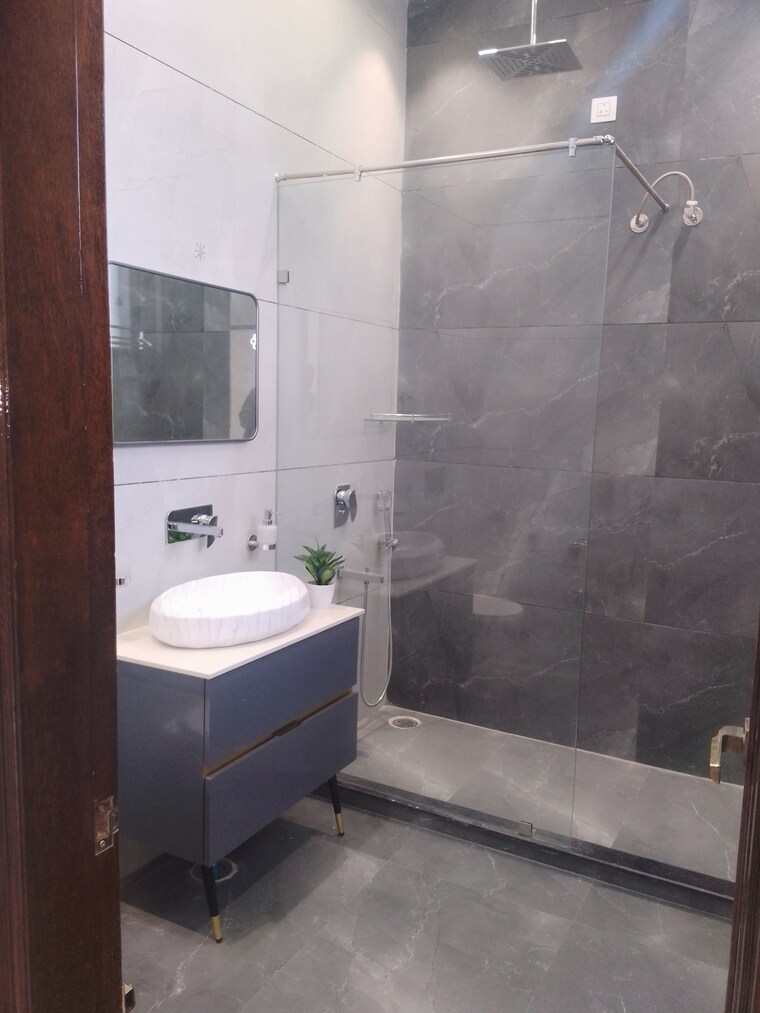Bathroom, sector 125 5 Bedroom 430 Sq.Yd. Independent House In Sector 125 Mohali 8561452