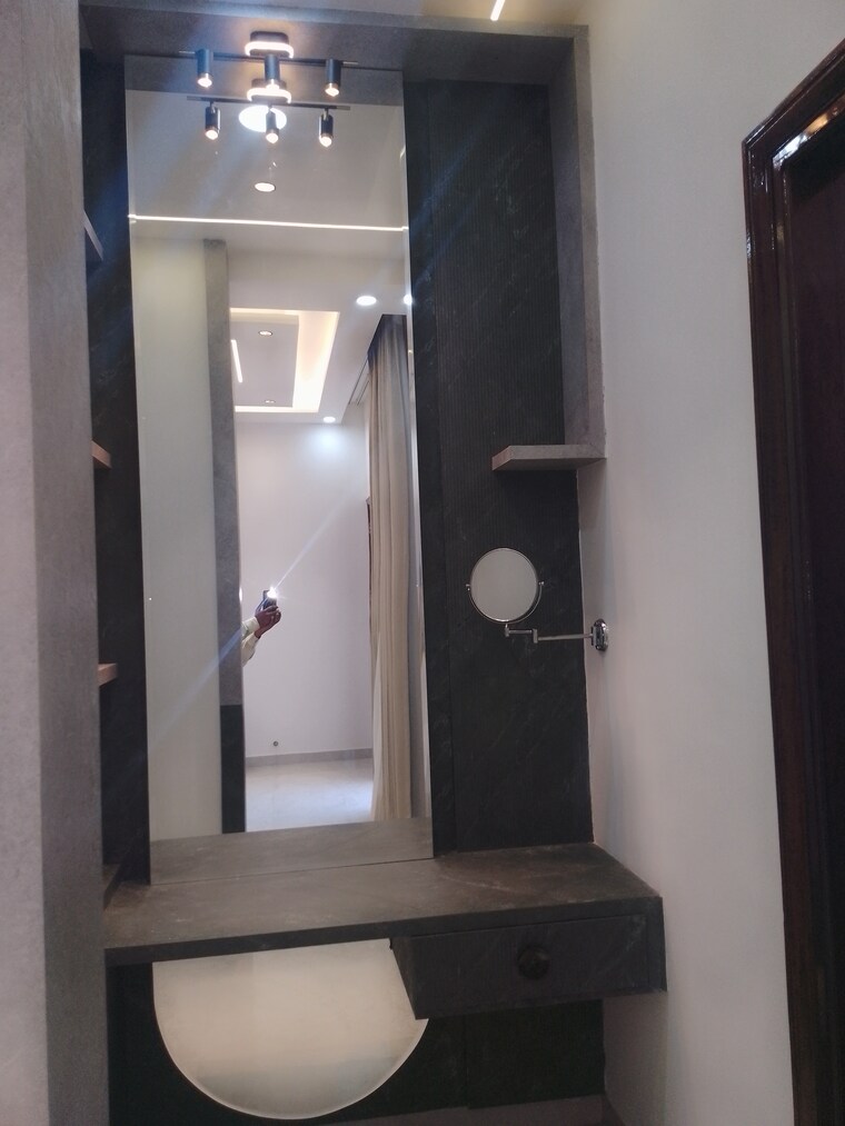 Bathroom, sector 125 5 Bedroom 430 Sq.Yd. Independent House In Sector 125 Mohali 8561452