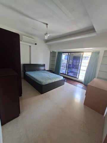 Room in 2 BHK Apartment at Ashmita Apartments, Khar West – for Sale