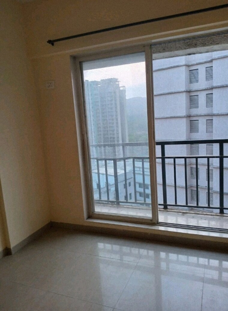 Room, rosa-gardenia 1 Bedroom 440 Sq.Ft. Apartment In Ghodbunder Road Thane 8561446