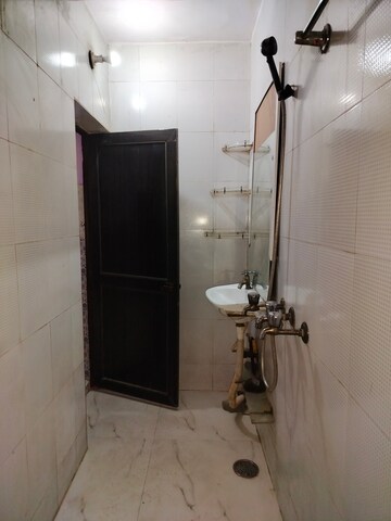 Bathroom in 2 BHK Apartment at Sarita Vihar – for Rent