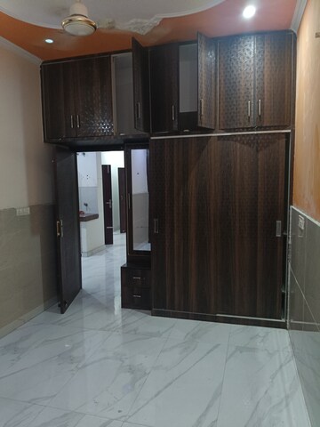 Room in 2 BHK Builder Floor at Dhakoli Village – for Rent
