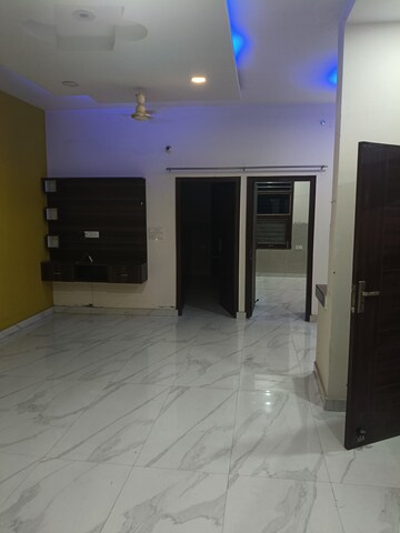 Room in 2 BHK Builder Floor at Dhakoli Village – for Rent